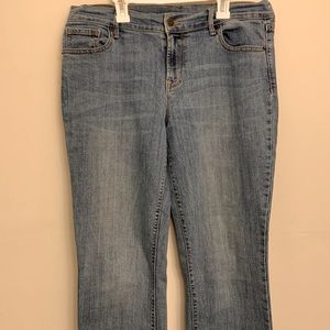 Old Navy Curvy Straight Jeans Medium wash